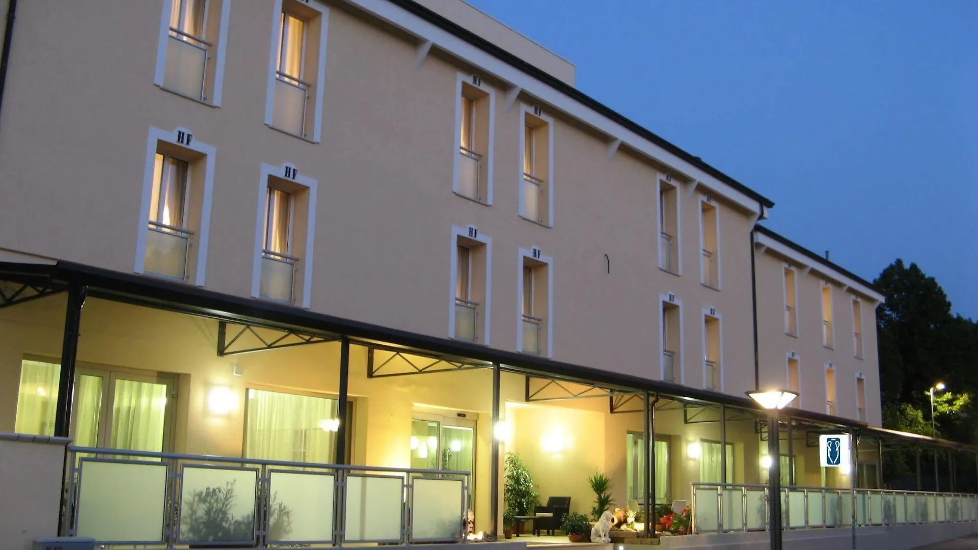 Hotel Fontanelle contacts